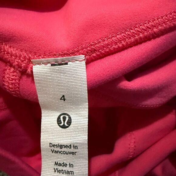 Lululemon pink align high rise crop 23” leggings size 4 - Picture 3 of 3